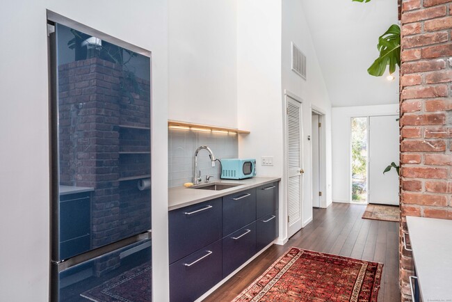 Photo - 1 Morningside Ct Unit 1