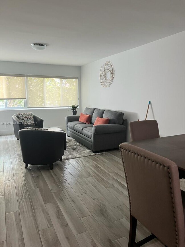 Photo - 100 Lakeview Dr Unit 303