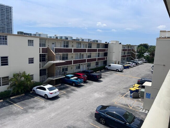 Photo - 1800 79th Street Causeway Unit 109