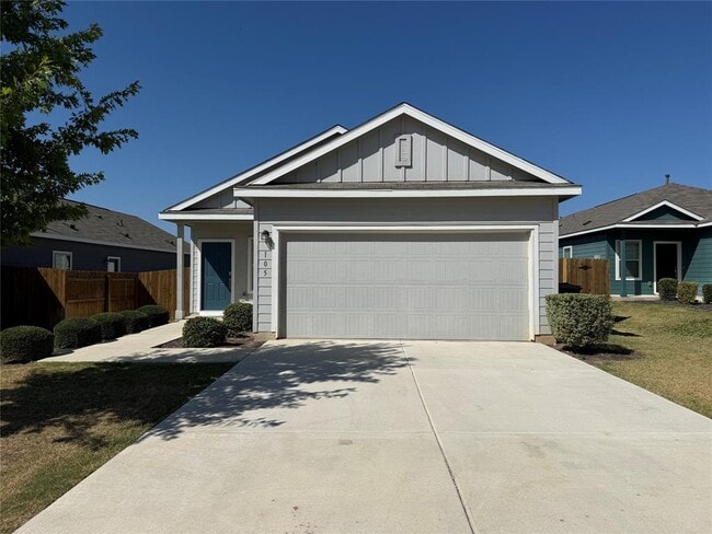 Building Photo - 105 Crier Cv