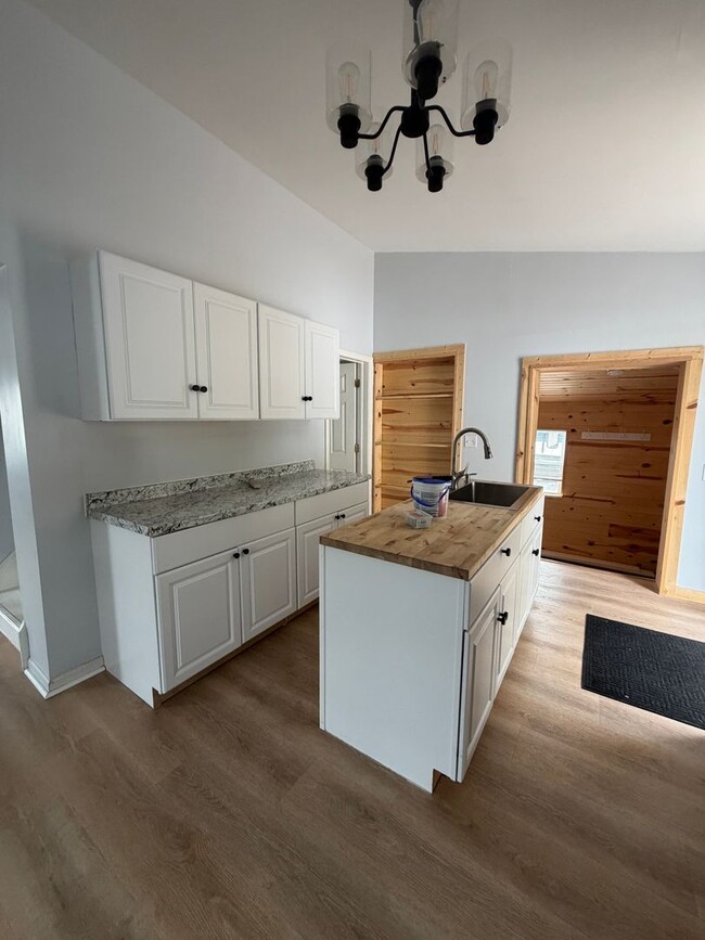 Photo - Charming 2 Bedroom, 1 Bathroom Home Available Now in Salem Lakes