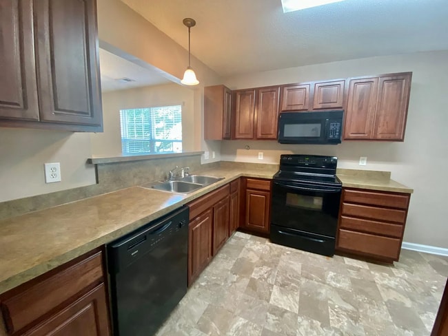 Photo - 149 Eagle Park Dr