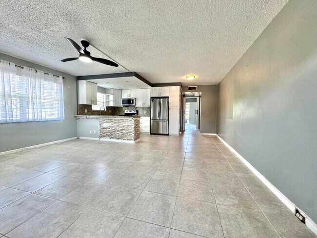 Photo - 249 Newport P Unidad 249