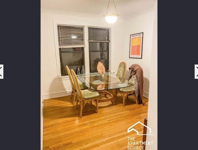 Photo - 1480 W Byron St Unit 1