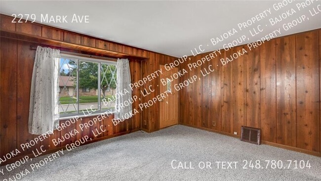 Photo - 2279 Mark Ave