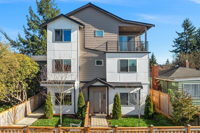 Building Photo - 8338 27th Ave NW Unit B