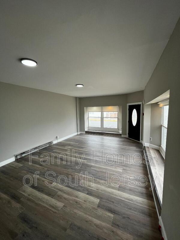 242 N Broadway Unit 3