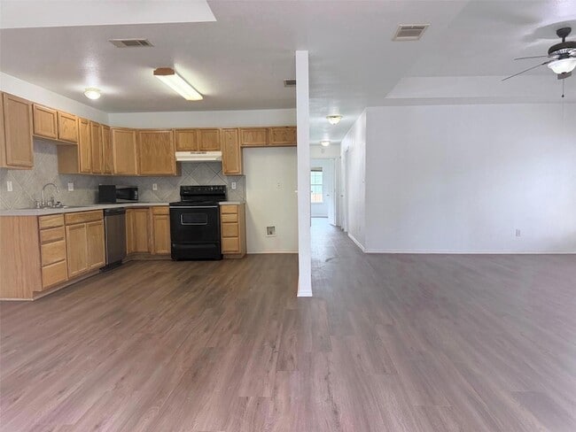 Photo - 142 Nuuanu Ln