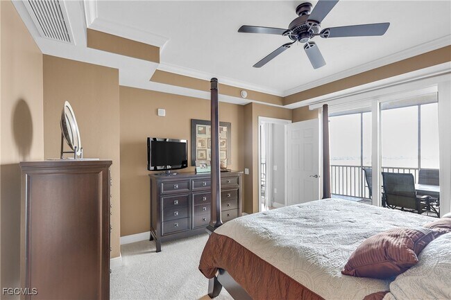 Photo - 2743 First St Unidad 1502