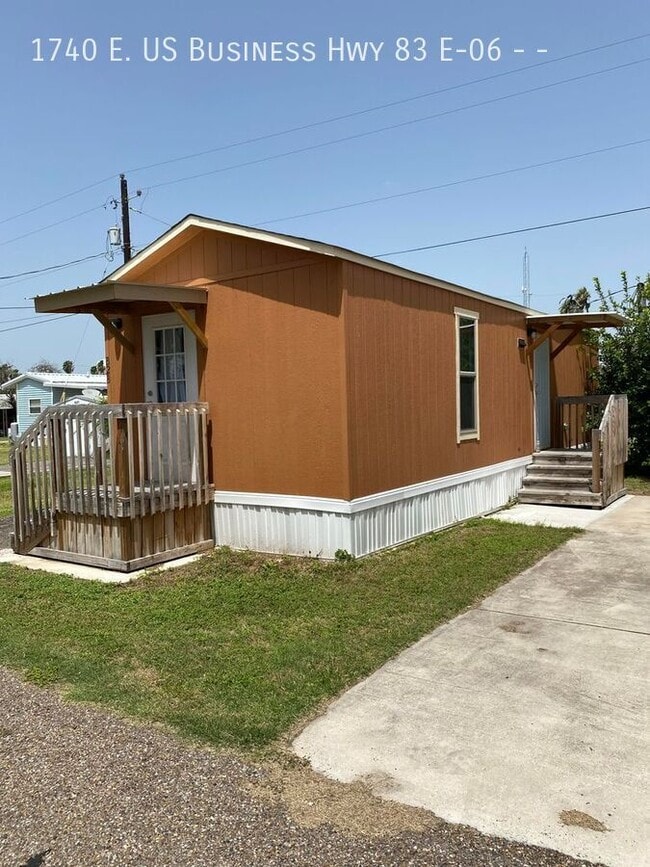 Photo - 6 E St House