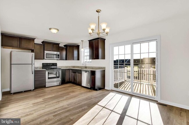 Photo - 16 Secretariat Dr