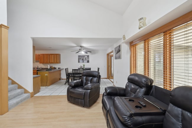 Photo - 1216 N High Point Rd