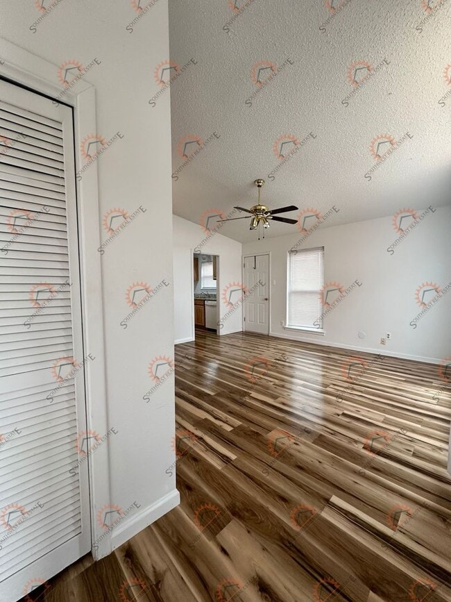 Photo - 1209 Cameo St Unidad A