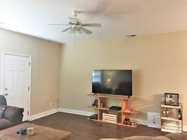 Photo - 143 Bull Bay Dr