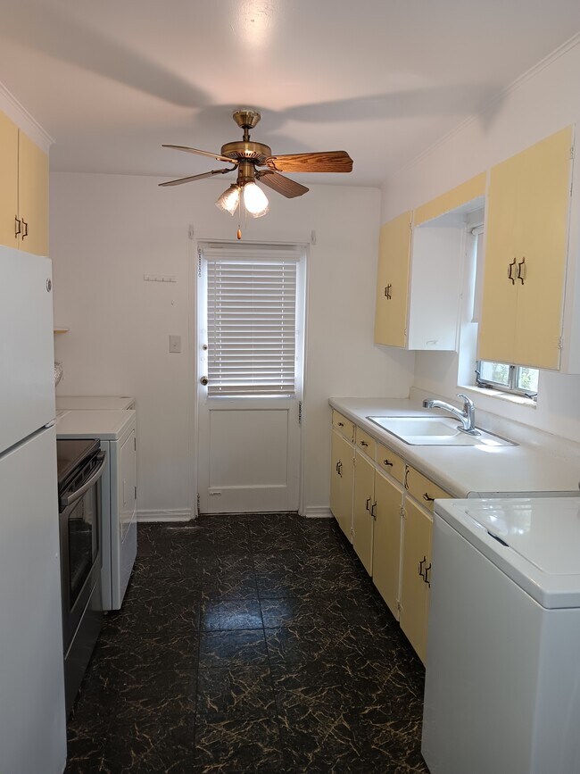 Photo - 1518 S Habana Ave Unit Lovely Downstairs Duplex