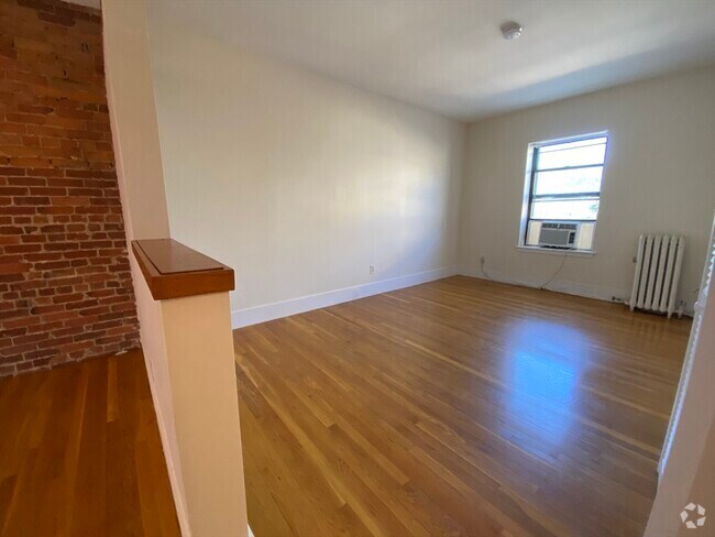 Building Photo - 210 Hemenway St Unit 3c Rental