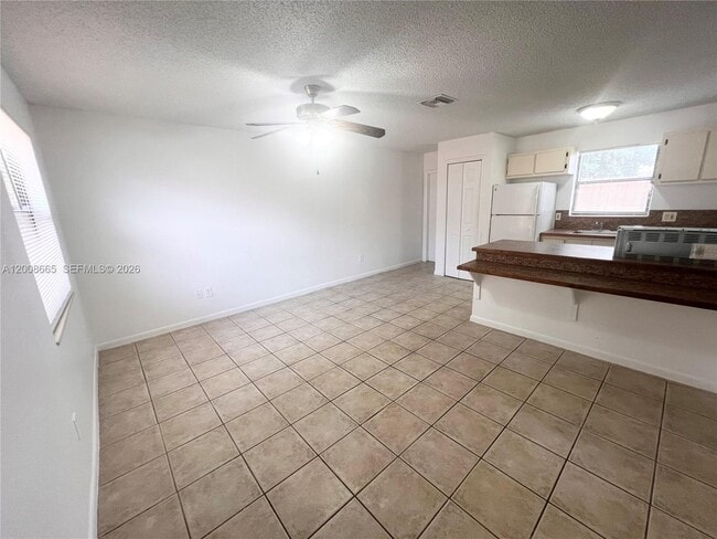 Photo - 1832 My Pl Ln