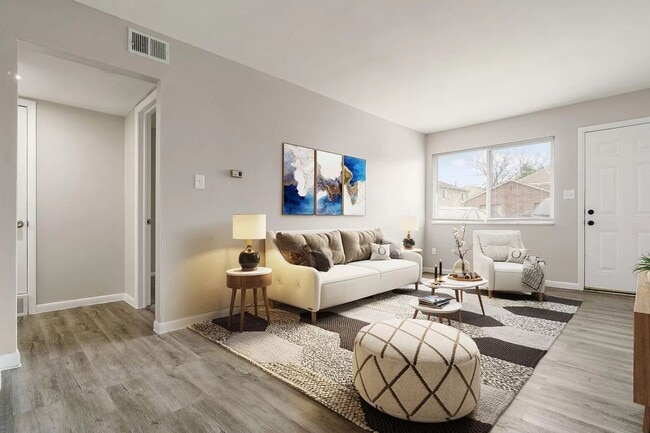 Photo - Coves at Columbus on Karl