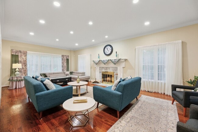 Photo - 7700 Warfield Rd