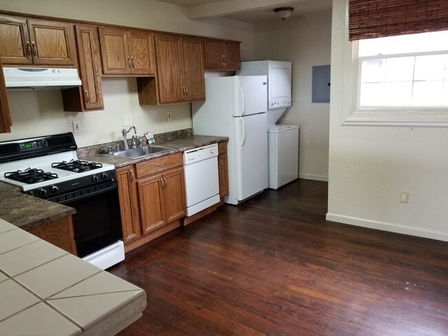 Photo - 44 Daniels Ave Unidad 44