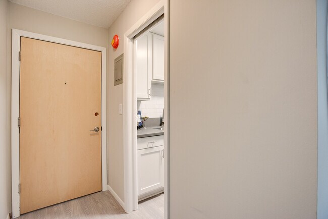 Entrada - 1328 Idaho Ave S Apartamentos