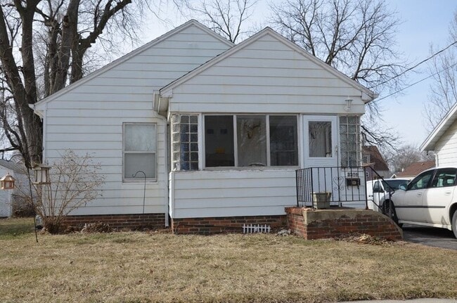 Building Photo - 3306 SW 13th St