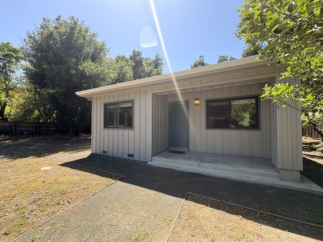 Building Photo - Beautiful 2BD/2BA ADU in Peaceful Portola Valley Setting