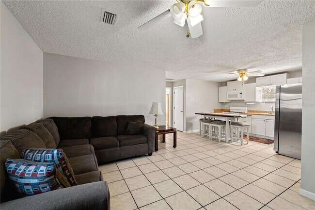 Photo - 15509 Casey Rd Unit A