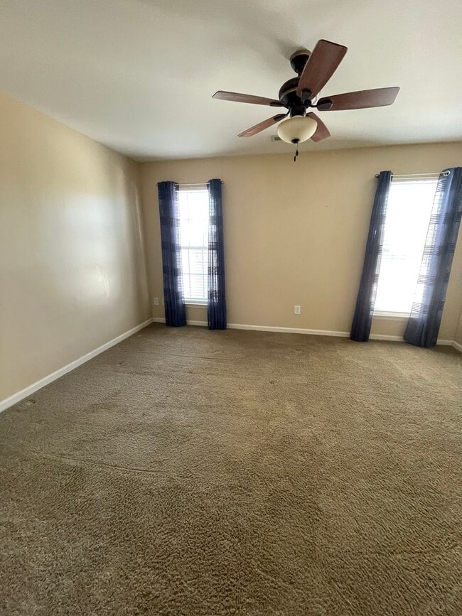 Photo - Hadley Commons 2 Bedroom 2.5 Bath Townhome