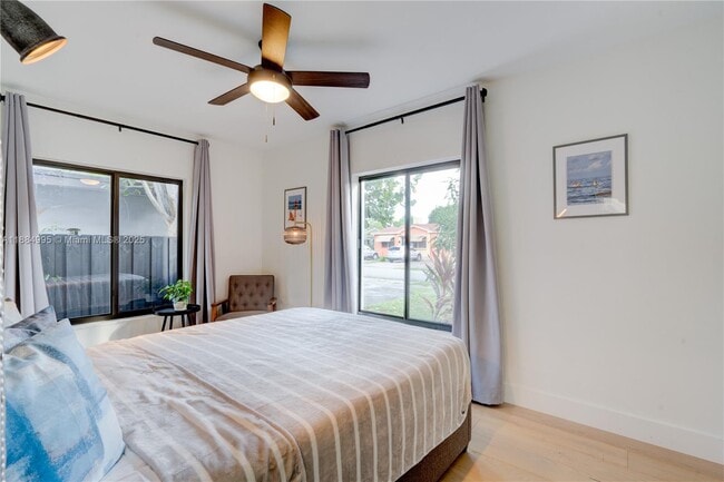 Photo - 347 NE 110th St