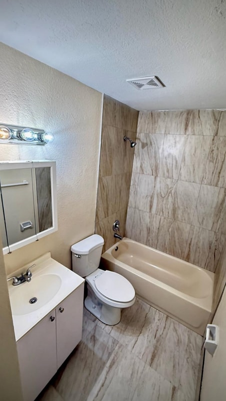 Photo - 10851 NW 45th St Unidad 10857