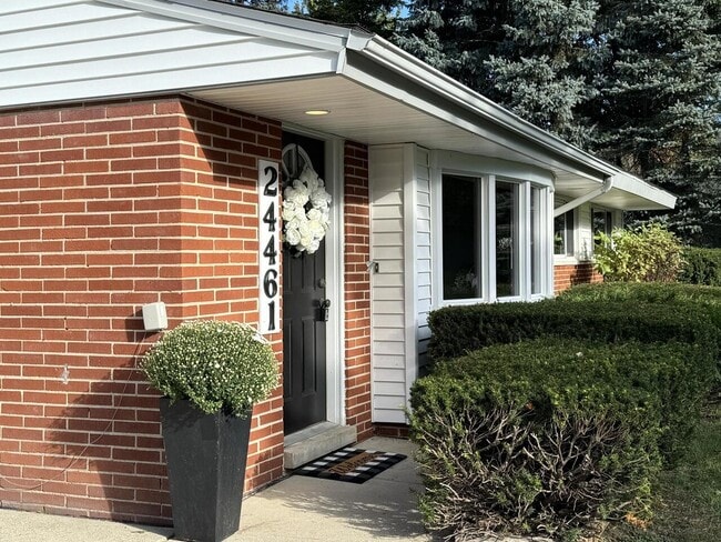 Photo - 24461 Willow Ln