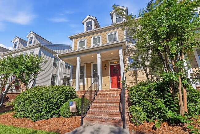 Photo - 313 Lakeview Drive