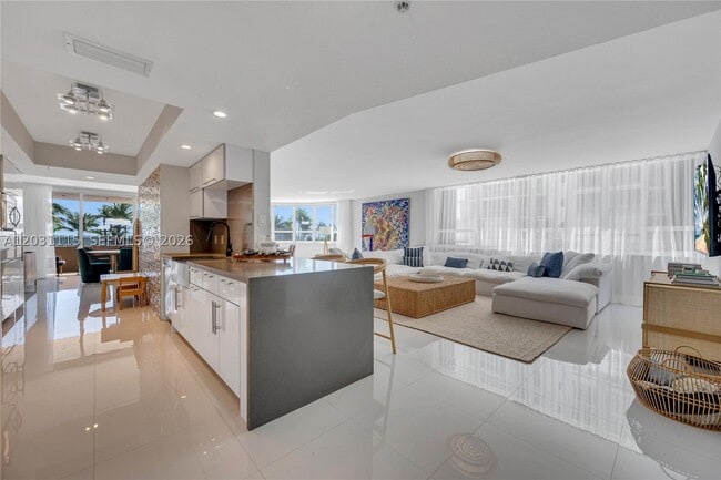 Building Photo - 10175 Collins Ave Unit 102