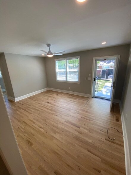 Photo - 1210 Sunnyside Dr