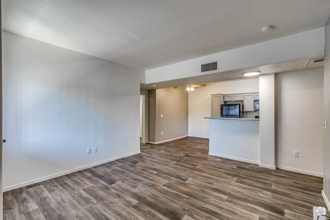 2 BR, 2 BA (Charlotte) - 1,062 SF
