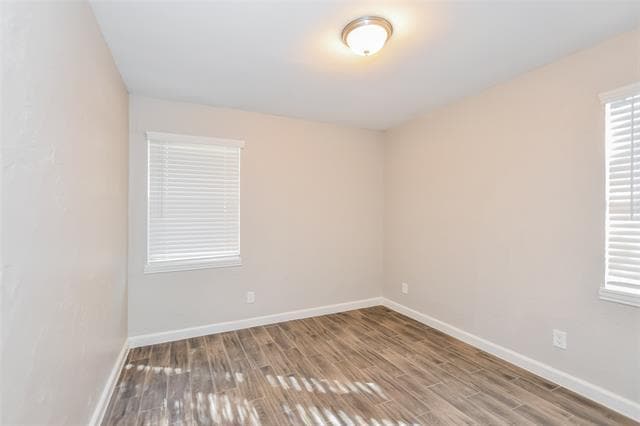 Photo - 926 Wateka Way