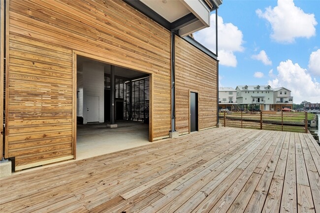 Photo - 28 Cmdr. Runco Ln