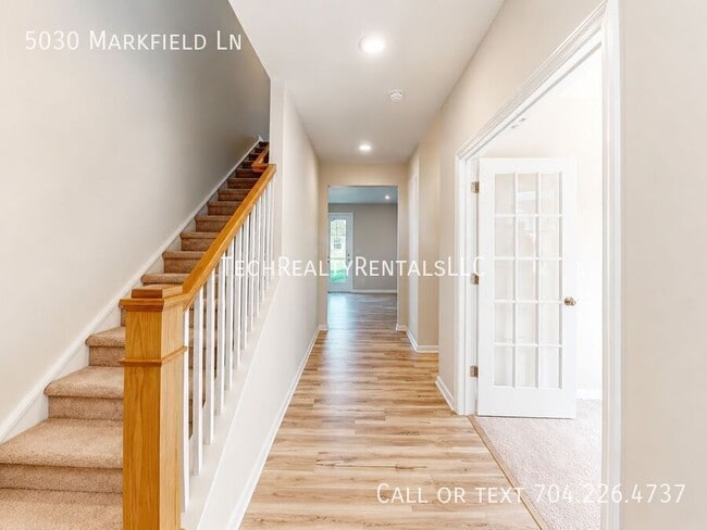 Photo - 5030 Markfield Ln
