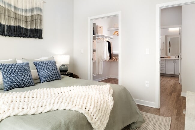 New West Phase - Finish Package III Bedroom with walk-in closet