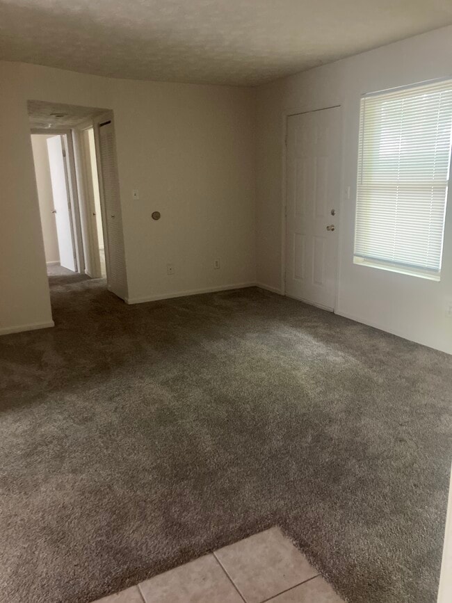 Photo - 1127 Bloomfield Rd Unit 1127