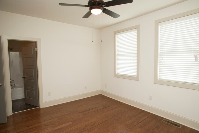 Photo - 2005 S Milledge Ave Unit 203