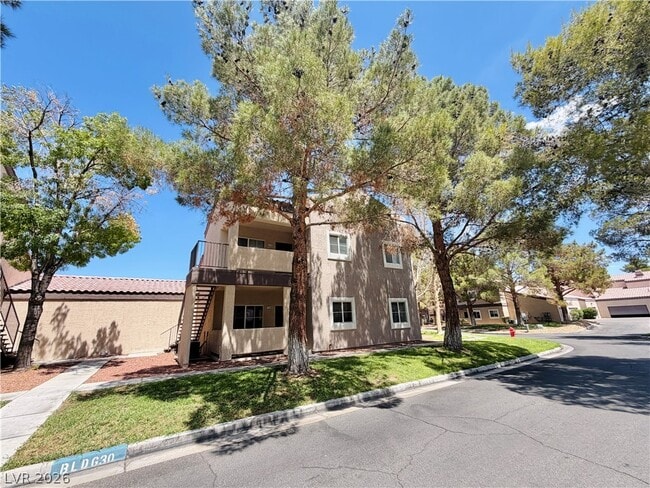 Building Photo - 5250 S Rainbow Blvd Unit 2148