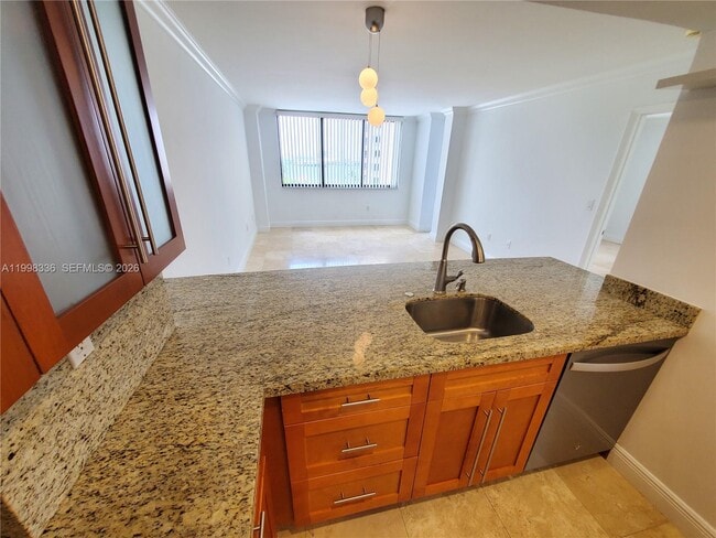 Photo - 540 Brickell Key Dr Unit 1020