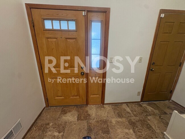 5408 Creekview Ln-