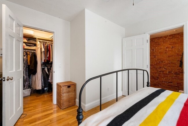 Photo - 19 Milford St Unit 1