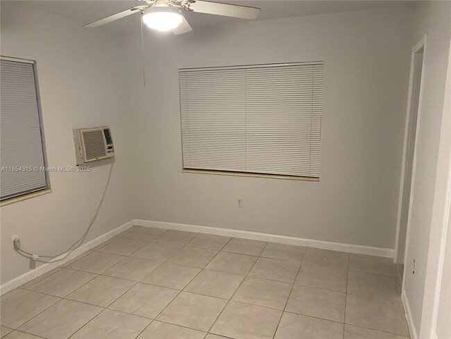 Photo - 1021 SW 3rd St Unit 7