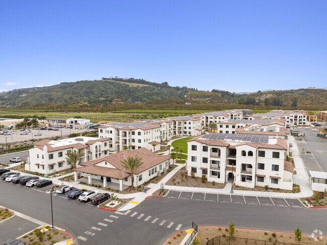Somis Ranch Apartments - Somis Ranch Apartments