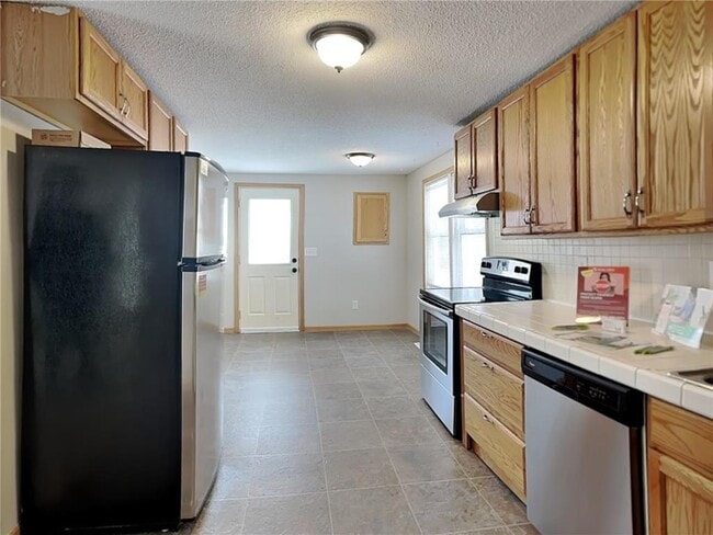 Photo - 123 4th Ave E