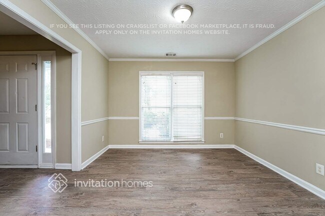 Photo - 208 Ivy Creek Dr
